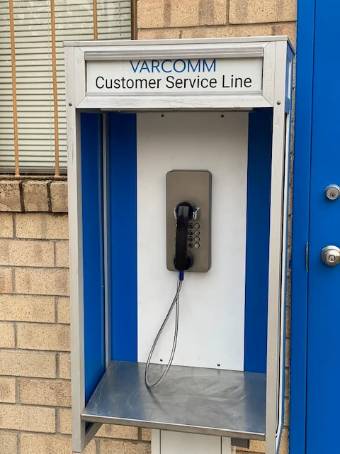 J&R: s Vandalresistenta telefonprojekt i USA
